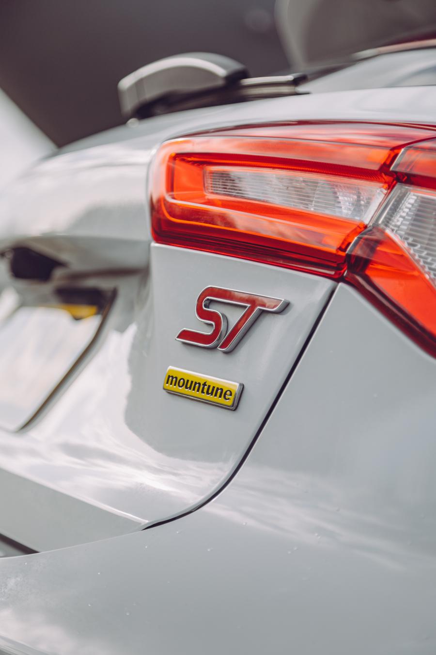 Логотип Ford Focus ST Mountune M330 2020 года  (фото 7 из 7)